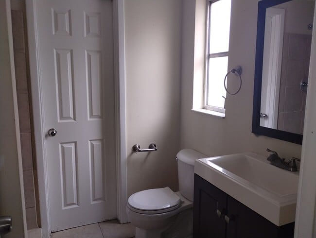 Building Photo - Beautiful 2-Bedroom, 2-Bath Home with Pool...