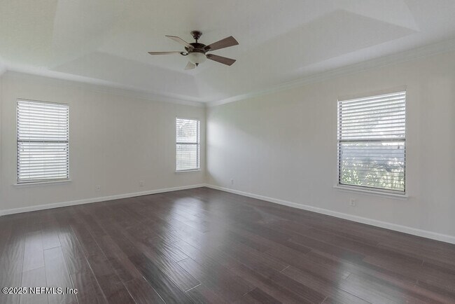 Foto del edificio - 12080 Scarsdale Dr