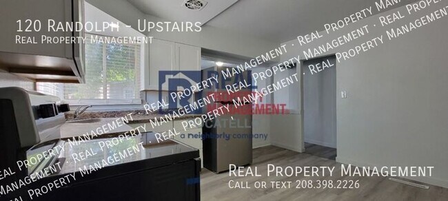 Foto del edificio - 120 Randolph-Upstairs