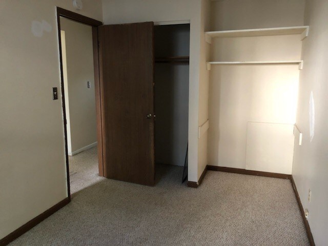 Foto del edificio - 305 W Elm St