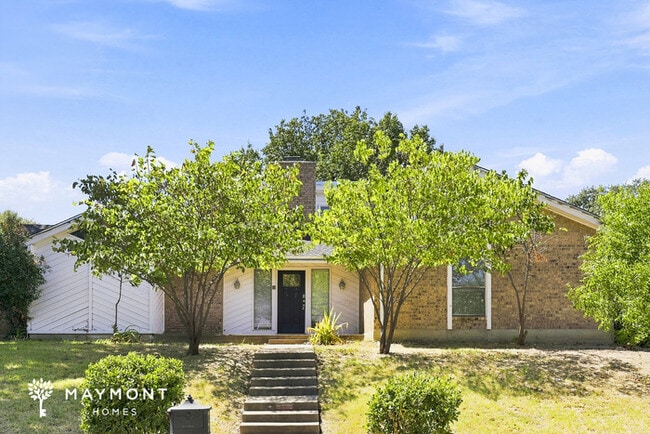 Building Photo - 1833 Wisteria Dr
