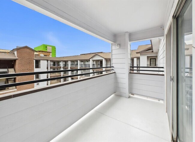 Foto del edificio - 501 W 26th St