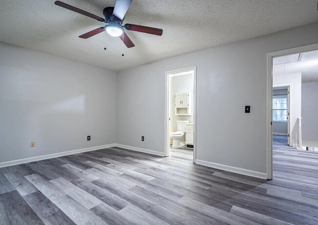 Building Photo - 1383 Poplar Pointe SE