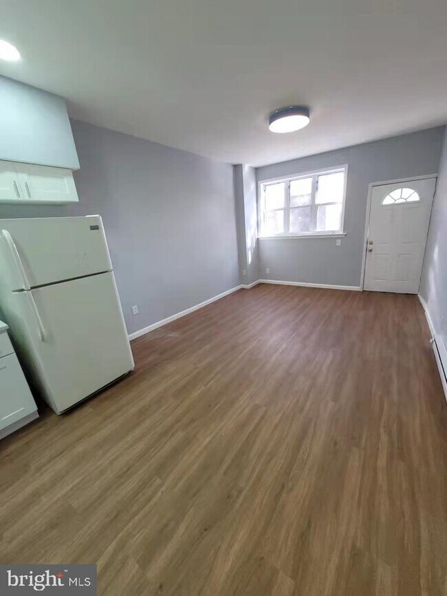 1614 S 7th St Unit 1ST FLOOR, Philadelphia, PA 19148 Room for Rent in