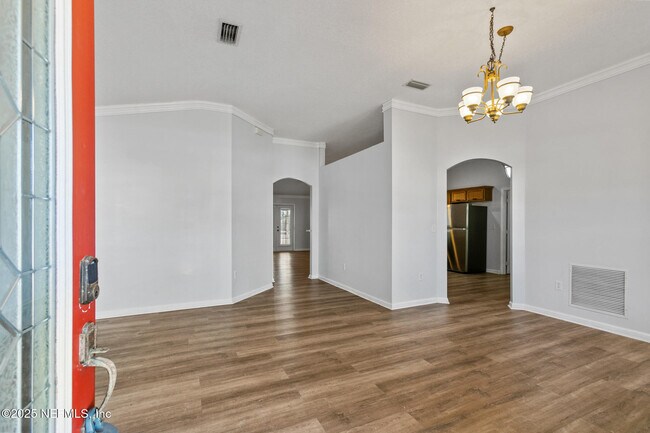 Foto del edificio - 3265 Woodglen Dr