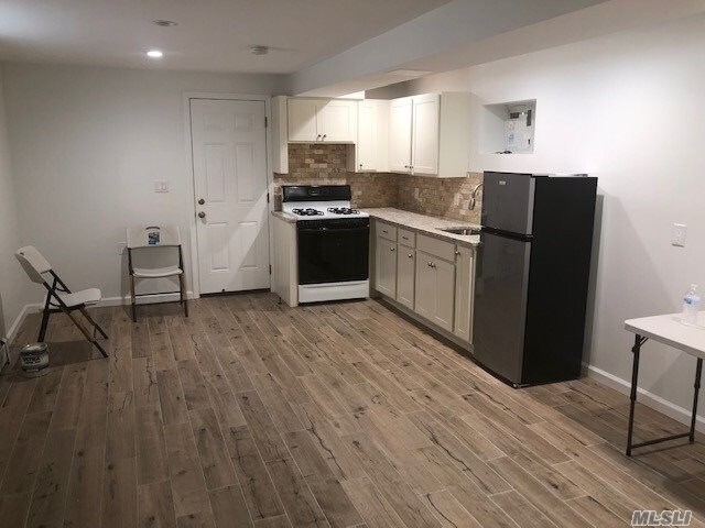 Foto del edificio - 24-22-24-80 80th St