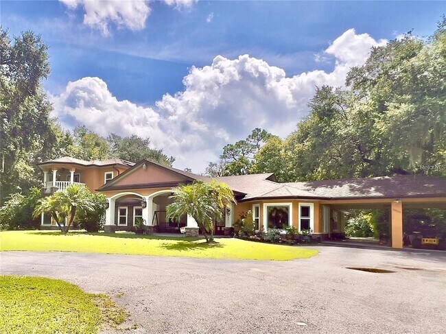Foto del edificio - 3900 Reaves Rd