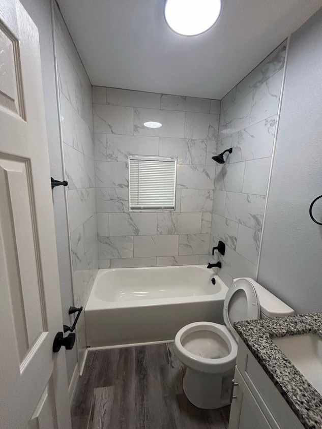 Building Photo - One bedroom One bath - Bartow
