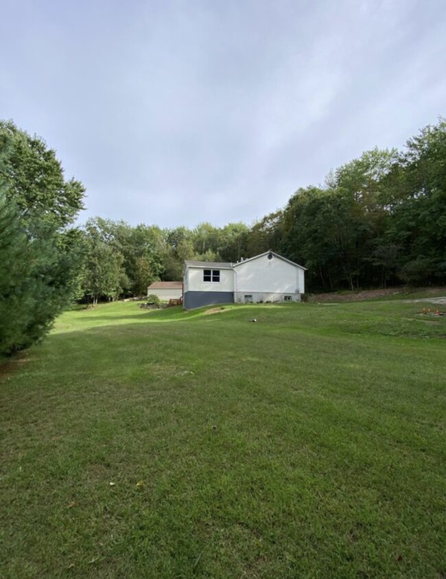 Building Photo - 41 York Woods Rd