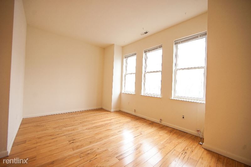 Primary Photo - 509 S 6th St