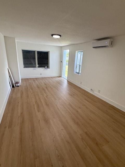 Building Photo - 1123 N 17th Ct