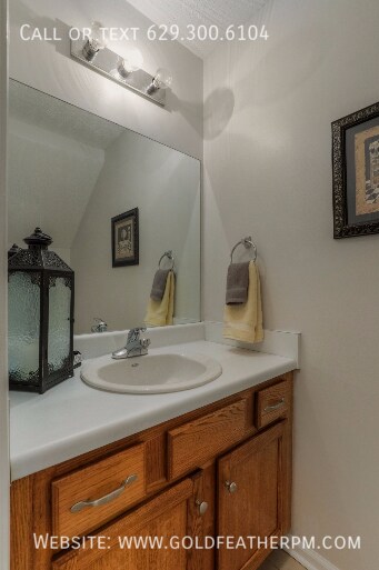 Building Photo - 1363 Benley St