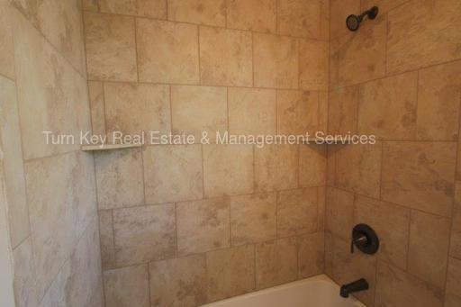 Foto del edificio - 7901 Branch Way