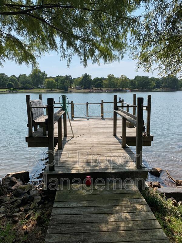 Foto del edificio - 2515 Lakeside Dr