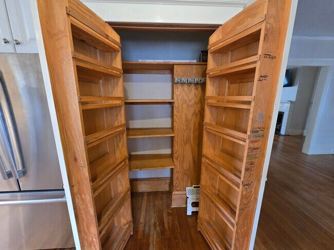 Foto del edificio - Beautiful Brick 2-Story in Edenton's Historic District