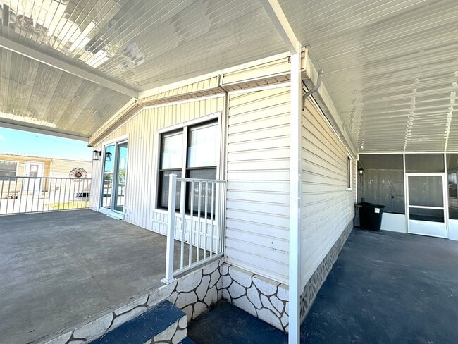 Photo - Stunning 2/2 Home in 55+ Leesure Village