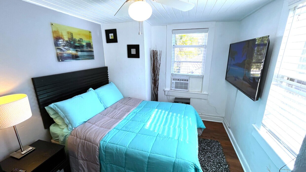 Photo - 306 N Keech St (Daytona Beach, FL)