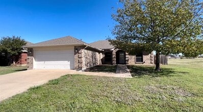 Building Photo - 928 Carlin Ln