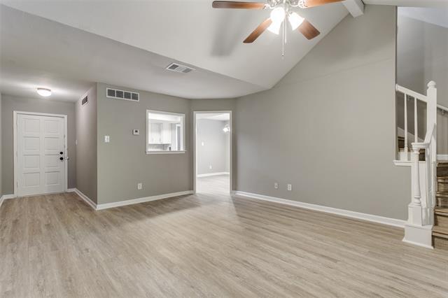 Foto del edificio - 4021 Garden Park Dr