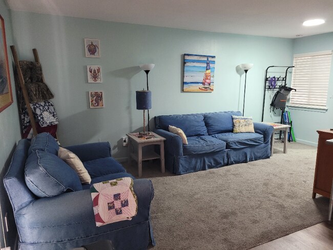 Foto del edificio - 308 Miracle Strip Pkwy SW