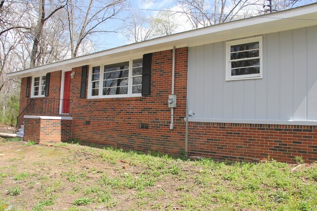 Foto del edificio - 6819 Shenandoah Trail