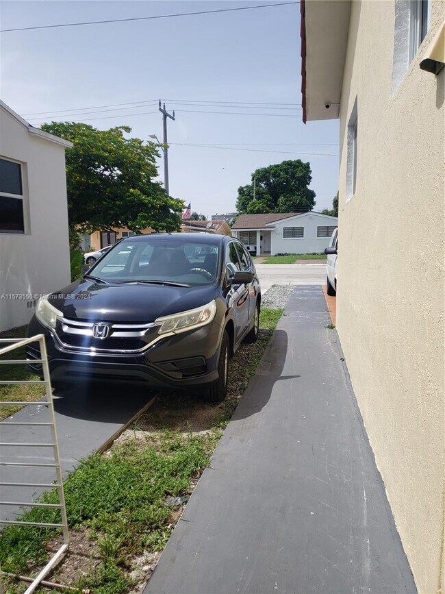 Foto del edificio - 5152 NW 4th St