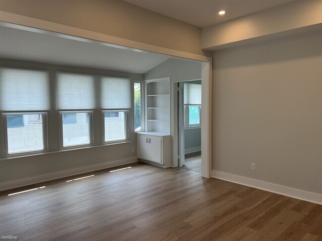 Foto del edificio - 2 br, 1 bath House - 111 Palm Place