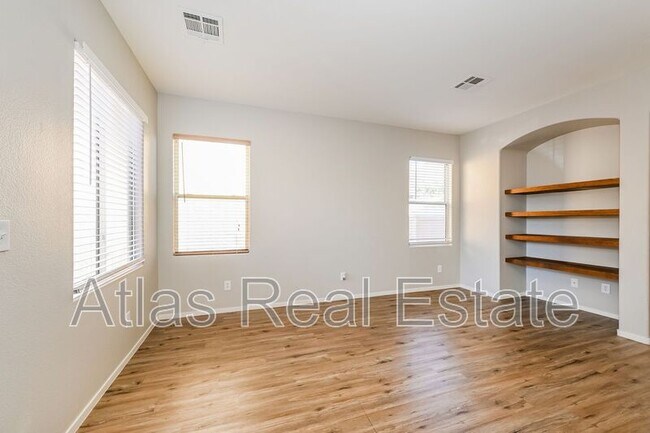 Foto del edificio - 10938 Colour Magic St