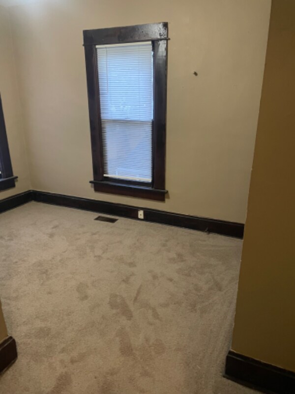 Foto del edificio - 1672 Manchester Ave
