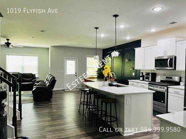 Building Photo - 1019 Flyfish Ave