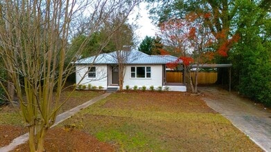 Building Photo - 609 Cobb St