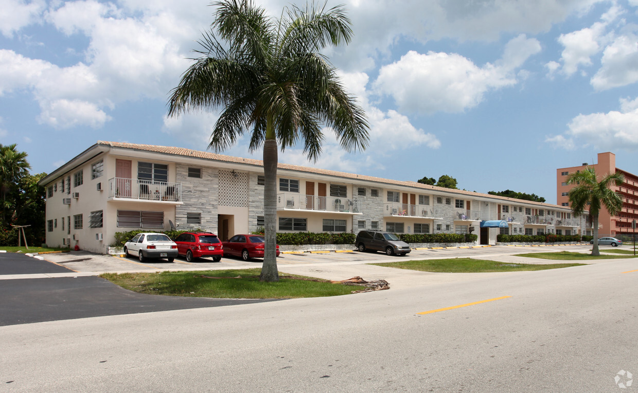 Apts de Hollywood Park - Hollywood Park Apts