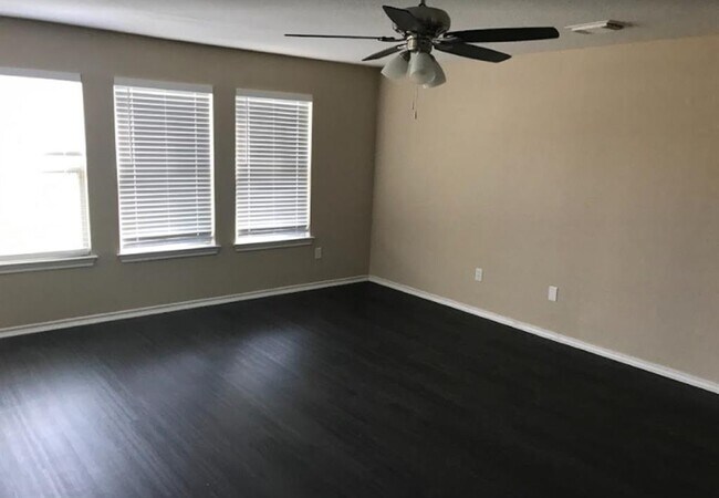 Building Photo - 6407 Bennington Springs Dr