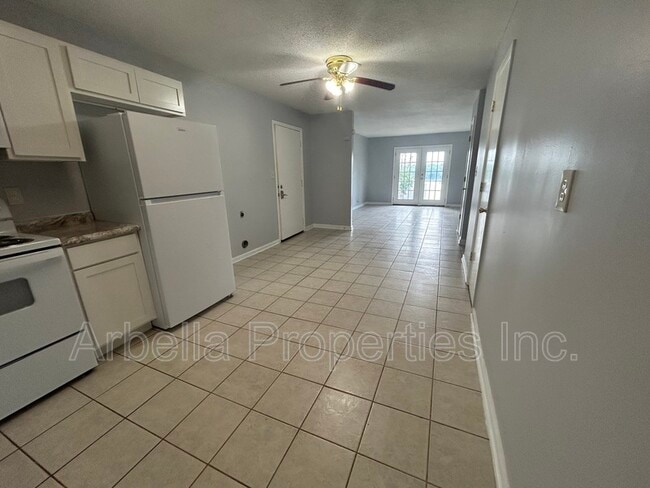 Building Photo - 103 Angeline Dr