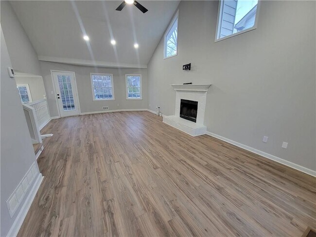 Foto del edificio - 1710 McDowell Ct