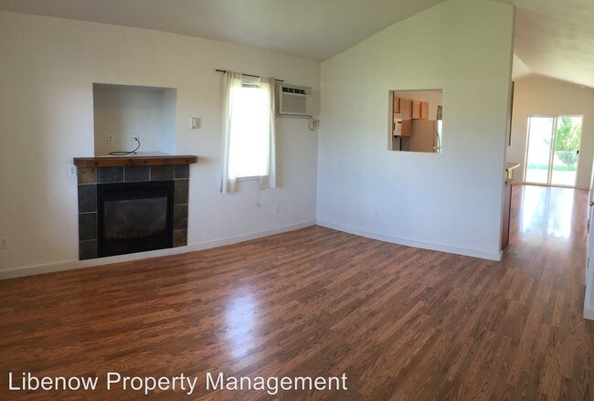 Foto del edificio - 3 br, 2 bath House - 9821 Reecer Creek Rd