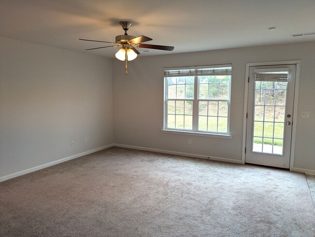 Building Photo - 2040 Perrin Ct