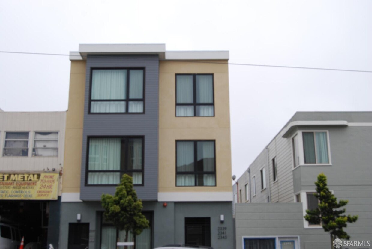 Primary Photo - 2341 Taraval St