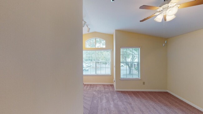 Interior Photo - Arbors at Lee Vista