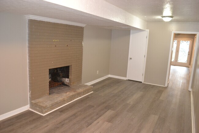 Building Photo - 1218 Constitution Dr