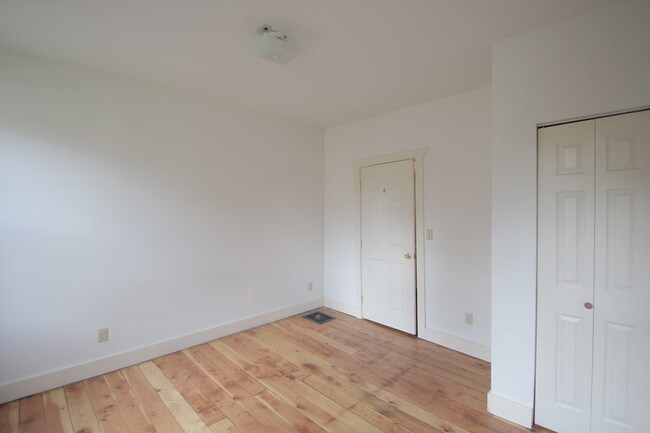 Building Photo - 405 S Trenton Ave