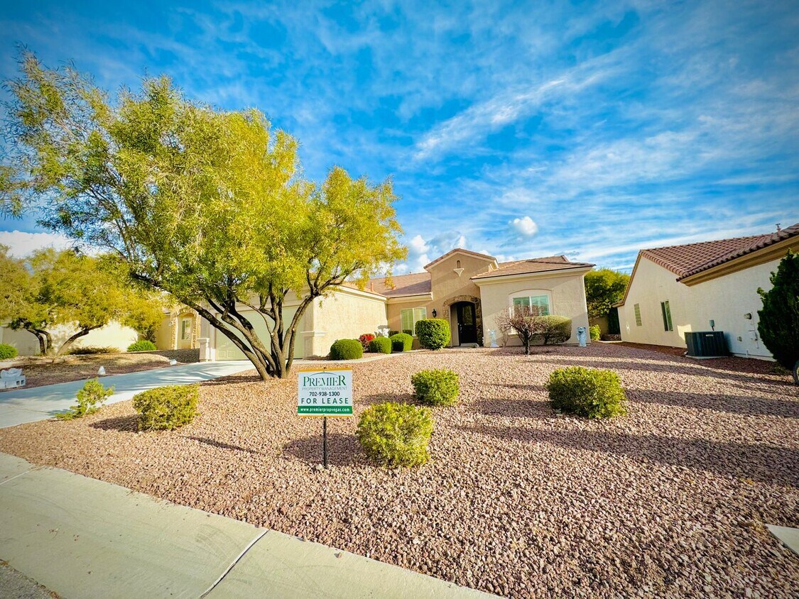 ABSOLUTELY Single Story, Upgraded... House Rental in