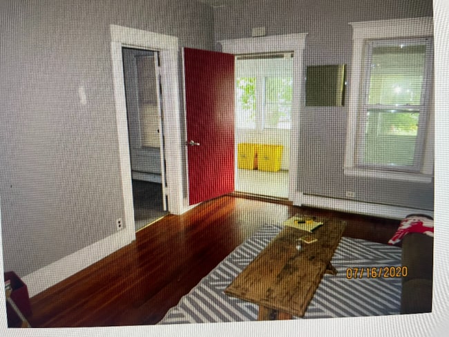 Building Photo - 67 Schubert St