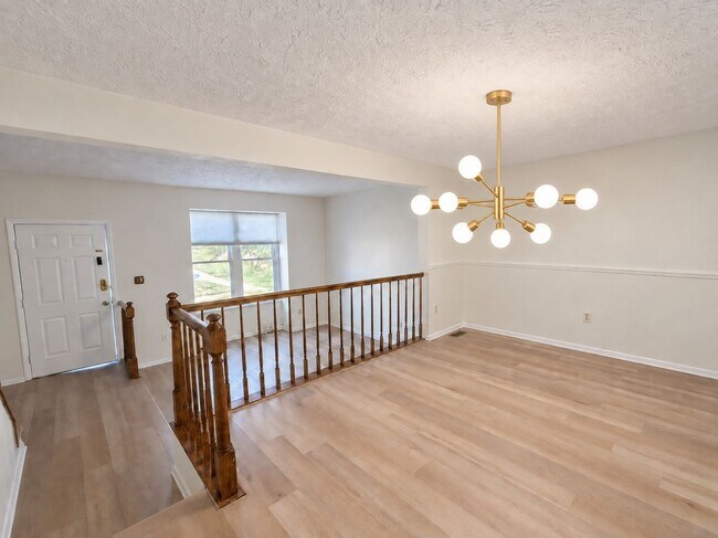 Building Photo - 10625 Glen Hannah Dr