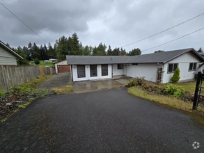 Building Photo - 4010 9th St SW