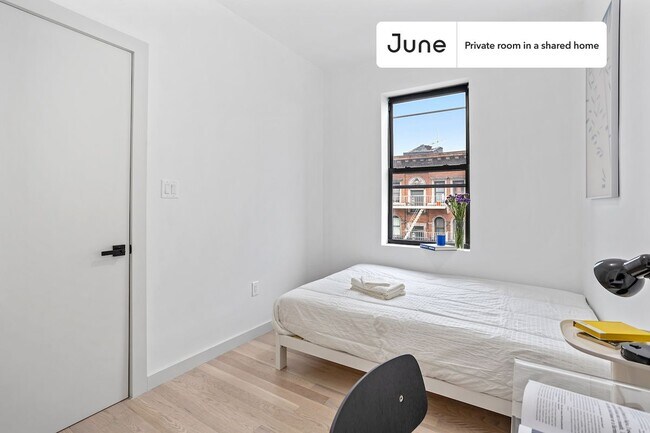 Foto del edificio - Harmonious ROOM at The Maison on Edgecombe