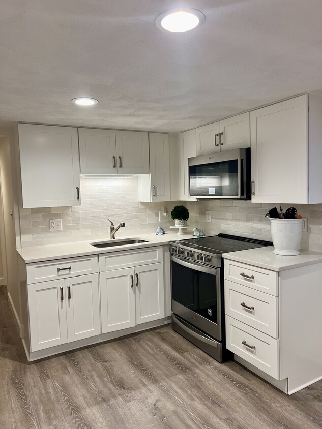 Photo - 20 Arnold St (Needham, MA)