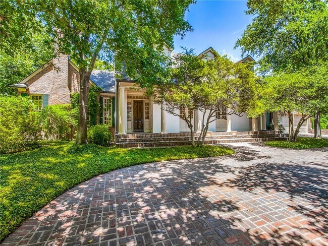 Foto del edificio - 3616 Lovers Ln