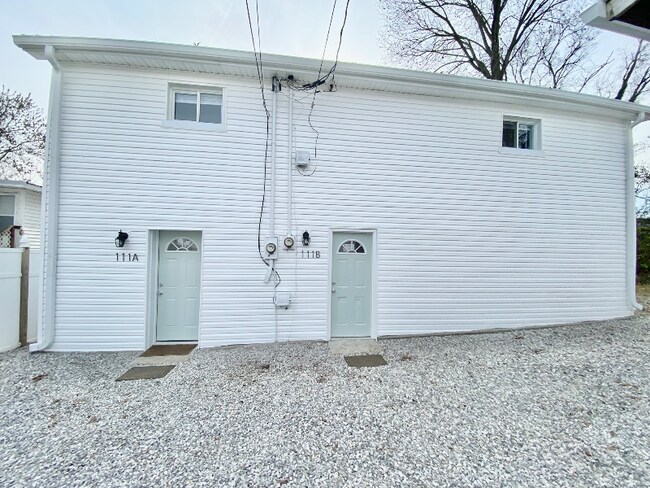 Building Photo - 111 Garfield St
