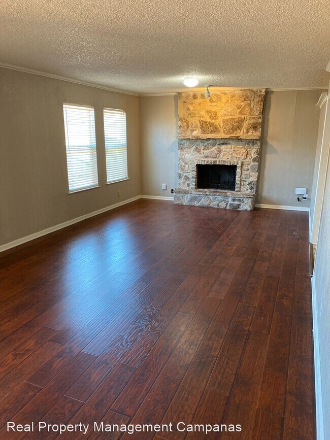 Building Photo - 4 br, 2.5 bath House - 5715 Fountainwood